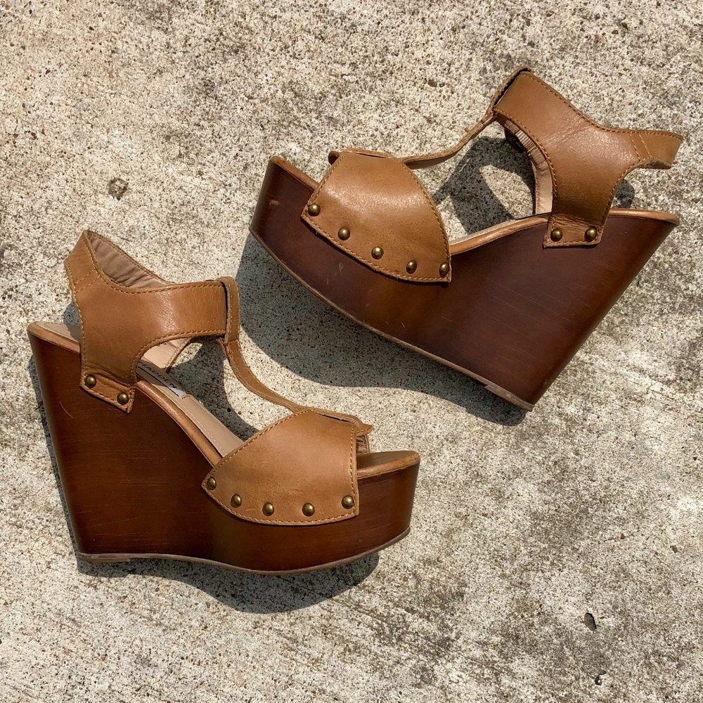 Steve Madden WYLIEE leather t-strap wedge sandals